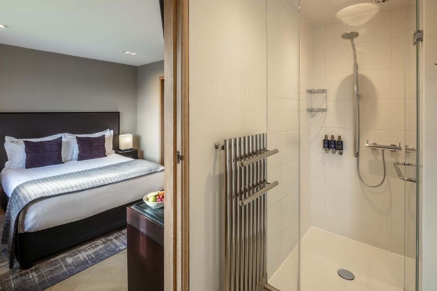 Roch Castle St Brides Bathroom Alt View