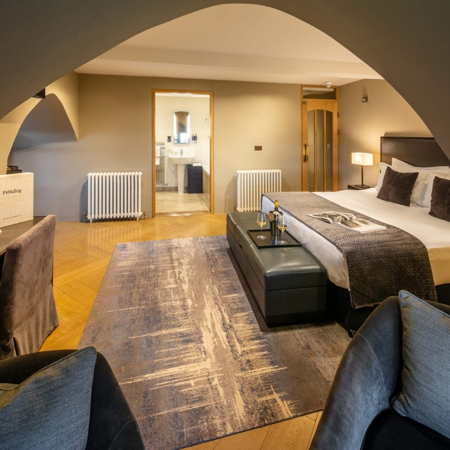 Roch Castle Ap Gruffydd Bedroom Alt View