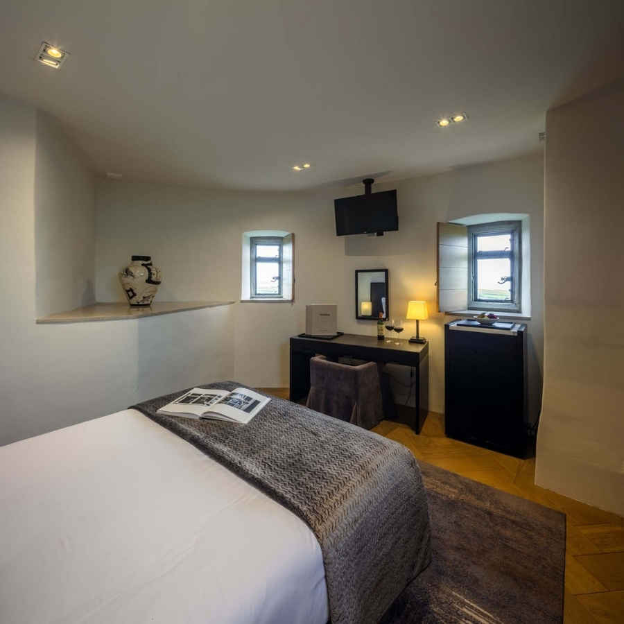 Roch Castle De Rupe Bedroom